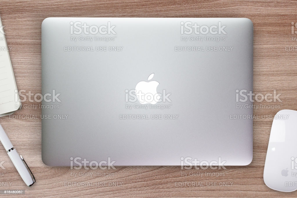 41+ Download Laptop Back Cover Mockup&nbsp;Psd